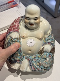 A Chinese famille rose Milefo Buddha, Xue Changseng 薛長森 mark, 20th C.
