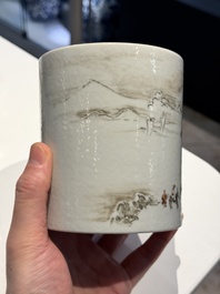 A Chinese famille rose 'cong' vase and a grisaille and iron-red-decorated brush pot, Jingdezhen mark, 20th C.