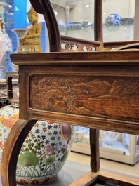 A rare and exceptional Chinese huanghuali sedan chair, Jianyu 肩輿, signed Zhang Dai 張岱, 17th C.