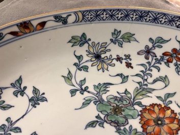 A Chinese doucai dish with floral design, Yongzheng