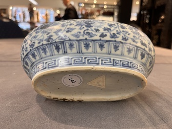 A very rare Chinese blue and white oval box with inner liner and cover, Ming, 15th C.