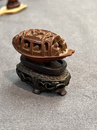 A large and varied collection of Chinese carvings, Qing and later