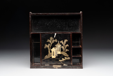 A Chinese Canton gilt-lacquered casket and an ancestral tablet of paiwei 牌位, 19th C.