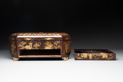 A Chinese Canton gilt-lacquered casket and an ancestral tablet of paiwei 牌位, 19th C.
