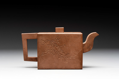 A Chinese Yixing stoneware teapot and cover, signed Hu Yaoting 胡耀庭, dated 1912