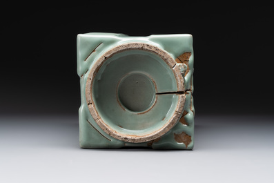 A large Chinese Longquan celadon 'cong' vase, Song/Yuan