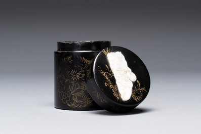 A varied collection of three Chinese brush pots, two sculptures, a lacquered covered box and a marble-inlaid wooden table screen, 20th C.