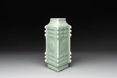 A Chinese celadon-glazed lozenge-shaped 'cong' vase, 19th C.
