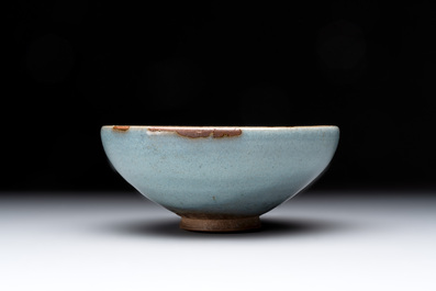 A Chinese 'jun' bowl, Yuan