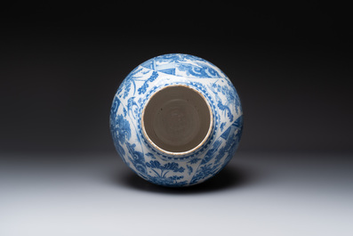 A large blue and white Delftware chinoiserie vase, Delft or Frankfurt, 17th C.