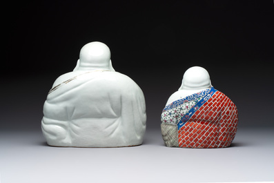 Four Chinese famille rose Milefo Buddhas, Wan Tongshun 萬同順 mark, 20th C.