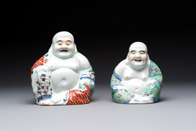 Four Chinese famille rose Milefo Buddhas, Wan Tongshun 萬同順 mark, 20th C.