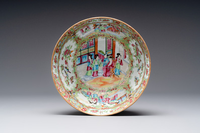 A Chinese Canton famille rose covered vase and two bowls, 19th C.
