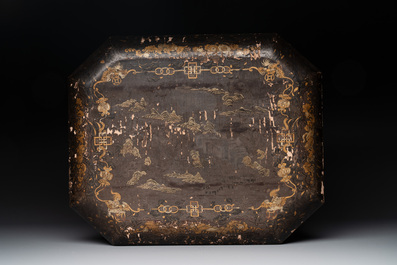 A Chinese Canton gilt-lacquered box and cover, including mother-of-pearl accessories, 19th C.