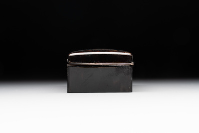 A tortoiseshell cigarette case, a card holder and a casket, 19/20th C.