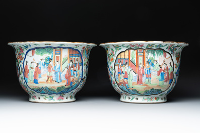 A pair of Chinese Canton famille rose jardini&egrave;res with narrative design, 19th C.