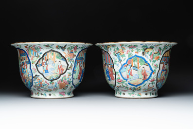 A pair of Chinese Canton famille rose jardini&egrave;res with narrative design, 19th C.