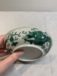 A Chinese green-enamelled 'dragon' plate, 19th C.