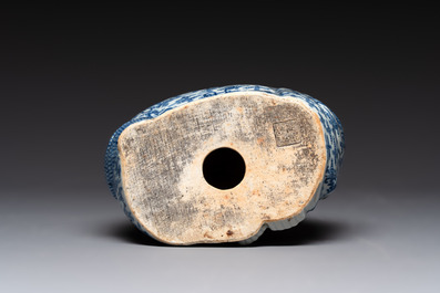 A Chinese blue and white Milefo Buddha, Zhu Mao Ji Zao 朱茂記造 mark, 19/20th C.