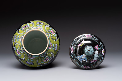 A Chinese famille rose black-ground covered vase and a famille rose Milefo Buddha, Mao Ji Sheng 茂記生造 mark, 19/20th C.