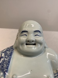 A Chinese blue and white Milefo Buddha, Zhu Mao Ji Zao 朱茂記造 mark, 19/20th C.