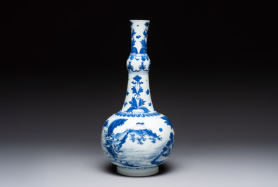 A Chinese blue and white 'Wen Wang Fang Xian 文王訪賢' bottle vase, Transitional period
