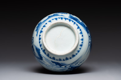 A Chinese blue and white 'Wen Wang Fang Xian 文王訪賢' bottle vase, Transitional period