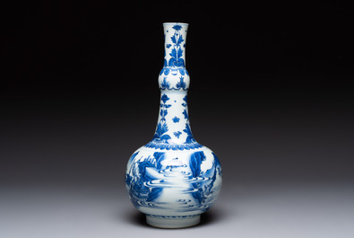 A Chinese blue and white 'Wen Wang Fang Xian 文王訪賢' bottle vase, Transitional period