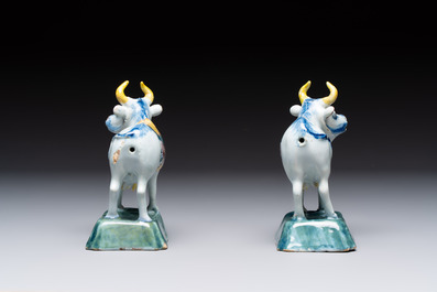 A pair of polychrome Dutch Delft cows, 18th C.