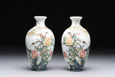 Two Chinese famille rose vases and a wall pocket vase, 19/20th C.