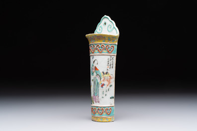 Two Chinese famille rose vases and a wall pocket vase, 19/20th C.