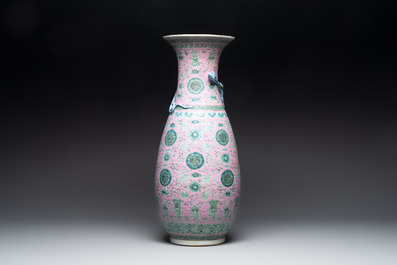 A Chinese famille rose 'shou and chilong' vase, 19th C.