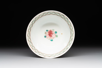 An extremely rare Chinese famille rose semi-eggshell 'rooster' cup, Baiyun Shanren 白雲山人 seal mark, Yongzheng