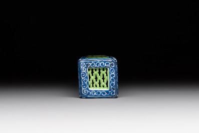 A Chinese blue- and green-enamelled reticulated incense stick holder, 19th C.