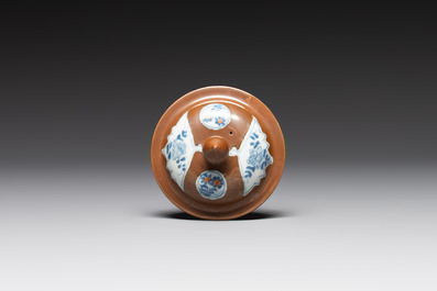 A large Chinese Imari-style capucin-brown-ground teapot and cover, Qianlong