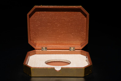 A fine Thai gilt silver box and cover, 20th C.