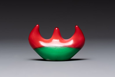 Six Chinese porcelain and glass brush rests, 19/20th C.