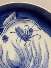 A Chinese blue and white 'Buddha's hand' plate, 18/19th C.