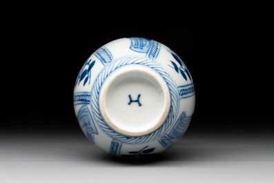 17 Chinese blue, white and Imari-style white wares, Kangxi/Yongzheng