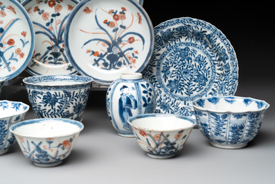 17 Chinese blue, white and Imari-style white wares, Kangxi/Yongzheng
