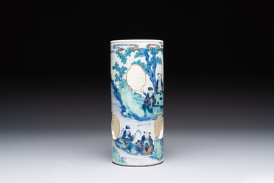 A Chinese doucai 'Eight Immortals' openworked hat stand, Kangxi mark, 19th C.