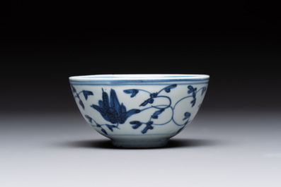 Four Chinese blue and white bowls, two cups and a plate, Ming