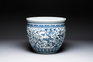 A large Chinese blue and white 'He Lu Tong Chun 鶴鹿同春' fish bowl, 19th C.