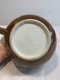 A large Chinese Imari-style capucin-brown-ground teapot and cover, Qianlong
