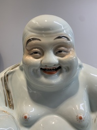 Four Chinese famille rose Milefo Buddhas, Wan Tongshun 萬同順 mark, 20th C.