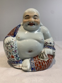 Four Chinese famille rose Milefo Buddhas, Wan Tongshun 萬同順 mark, 20th C.