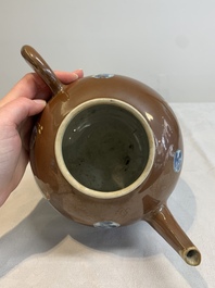 A large Chinese Imari-style capucin-brown-ground teapot and cover, Qianlong