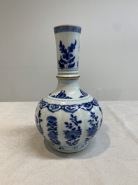 A pair of Chinese blue and white hookah bases with floral design, Kangxi