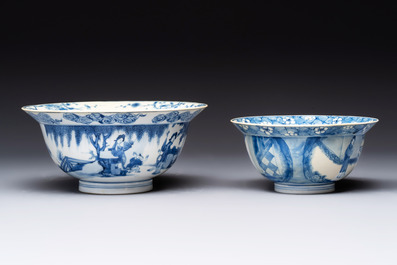 Two Chinese blue and white 'klapmuts' bowls with narrative design, Kangxi