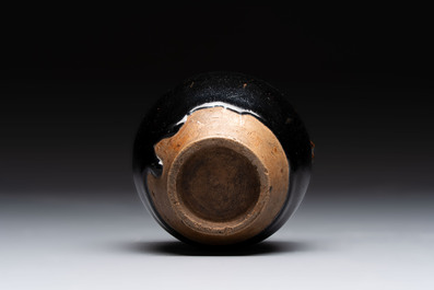 A Chinese brown-glazed vase and a black-glazed jar, Song/Ming